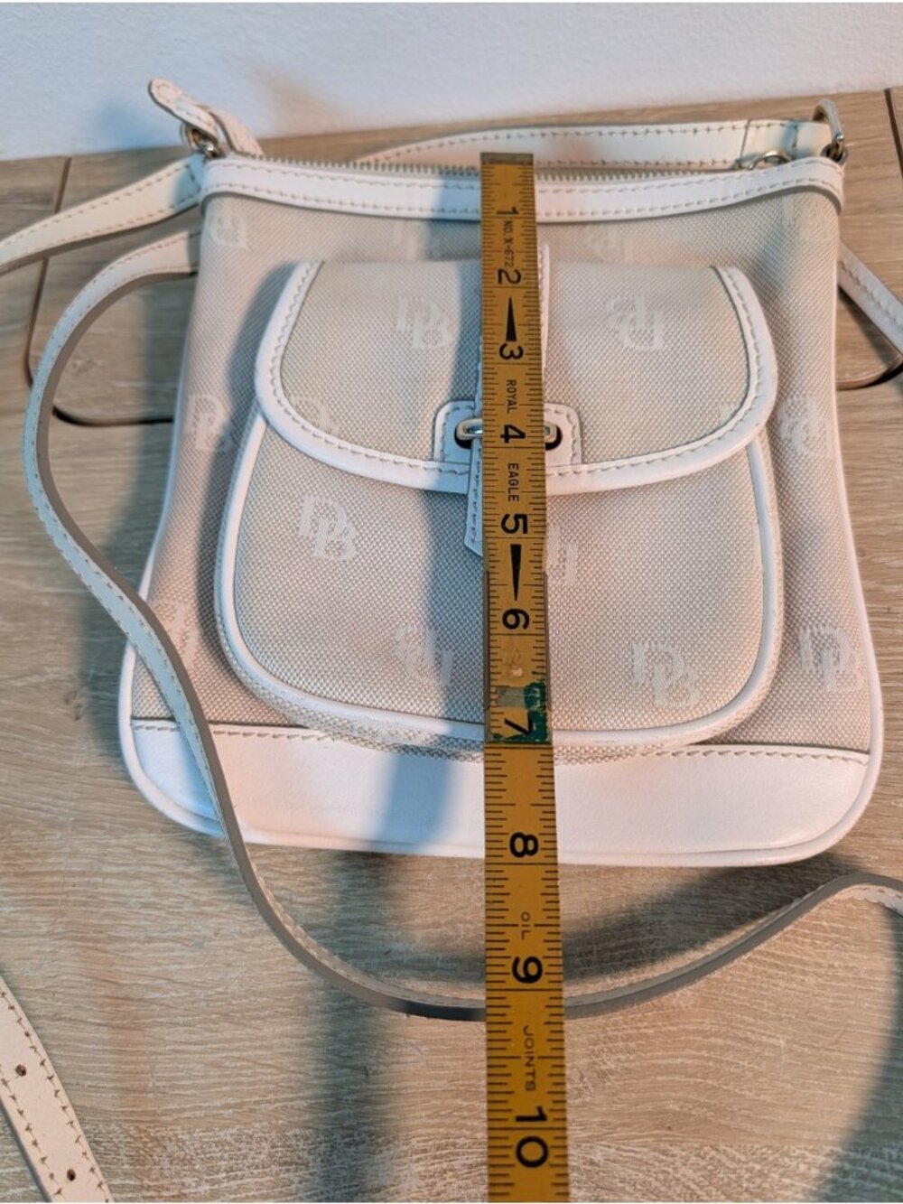 Dooney Bourke Handbags Vintage Crossbody White Logo Distress Purse Bag - Picture 7 of 7